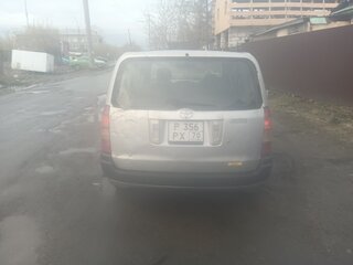 2003 Toyota Succeed I, серебристый, 245000 рублей, вид 2