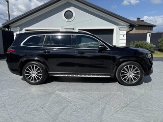 2020 Mercedes-Benz GLS 400 d II (X167), чёрный, 8990000 рублей, вид 3