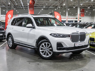 2020 BMW X7 30d I (G07), белый, 5648305 рублей, вид 4