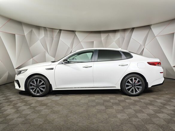 2019 Kia Optima IV Рестайлинг, белый, 1953368 рублей - вид 4