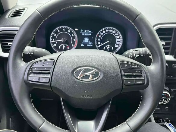 2022 Hyundai Venue I, белый, 1823000 рублей - вид 9