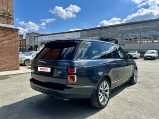 2018 Land Rover Range Rover Long IV Рестайлинг, серый, 7090000 рублей, вид 5