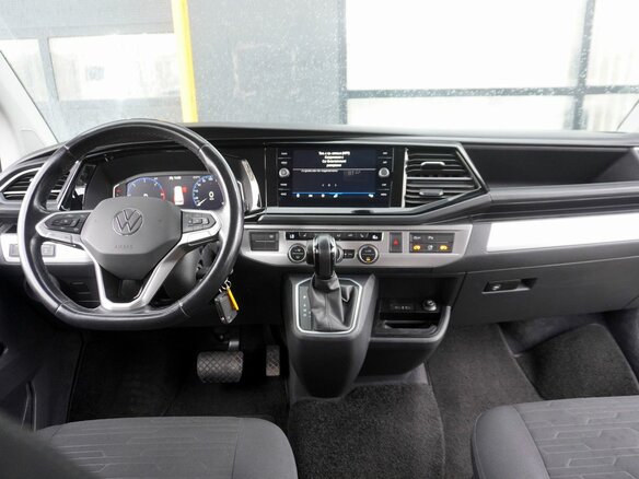 2021 Volkswagen Multivan Long T6 Рестайлинг, чёрный, 4945000 рублей - вид 13
