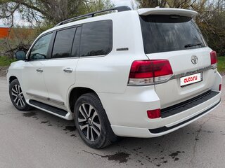 2018 Toyota Land Cruiser 200 Series Рестайлинг 2, белый, 7600000 рублей, вид 5