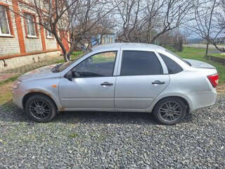 2013 Lada (ВАЗ) Granta I, серебристый, 330000 рублей, вид 4