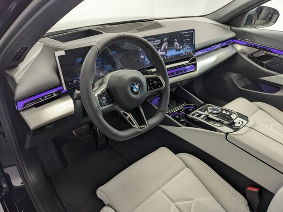 2026 BMW 5 серии 530i xDrive VIII (G60/G61/G68), чёрный, 10300000 рублей - вид 7