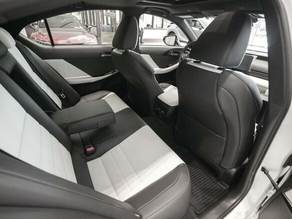 2026 Lexus IS 350 III Рестайлинг 3, белый, 11278914 рублей - вид 9