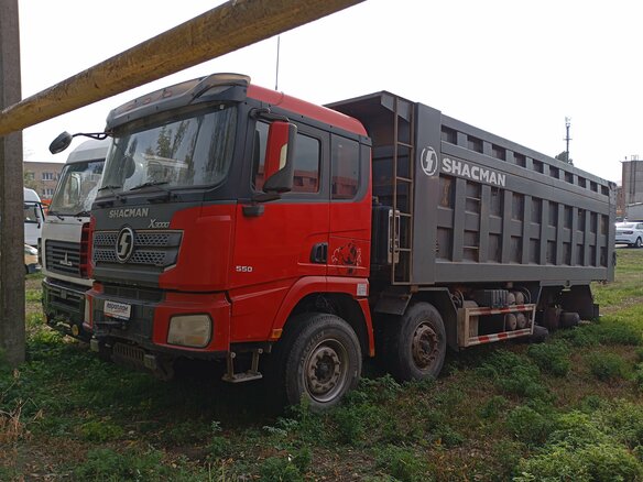 2022 Shacman (Shaanxi) SX3318, красный, 2196000 рублей
