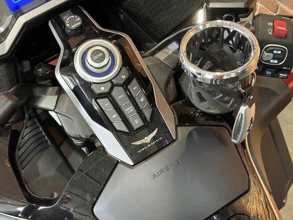 2021 Honda GL 1800 Gold Wing, красный, 3300000 рублей - вид 7