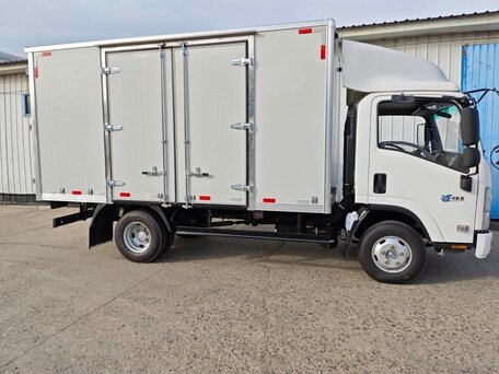 2024 Isuzu Elf (N-series), белый, 3150000 рублей, вид 3