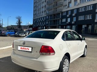 2013 Volkswagen Polo V, белый, 800000 рублей, вид 4