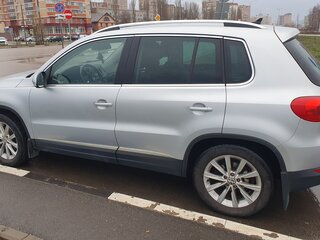 2011 Volkswagen Tiguan I Рестайлинг, серебристый, 880000 рублей, вид 3