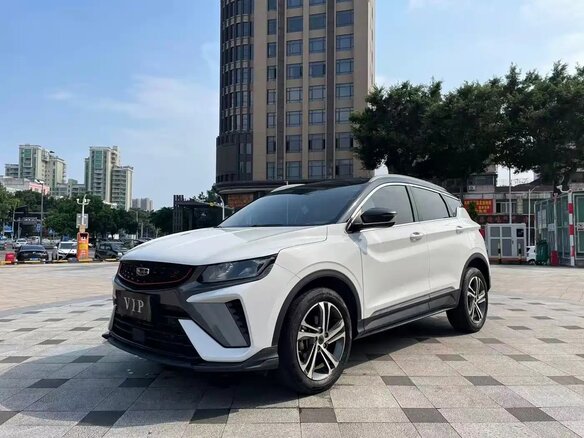 2022 Geely Binyue I Рестайлинг, белый, 1203000 рублей