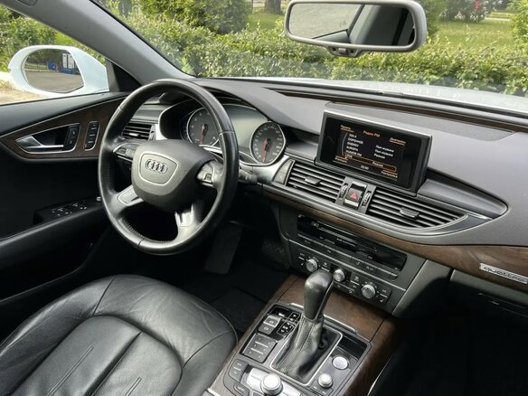 2014 Audi A7 I (4G) Рестайлинг, белый, 2340000 рублей - вид 16
