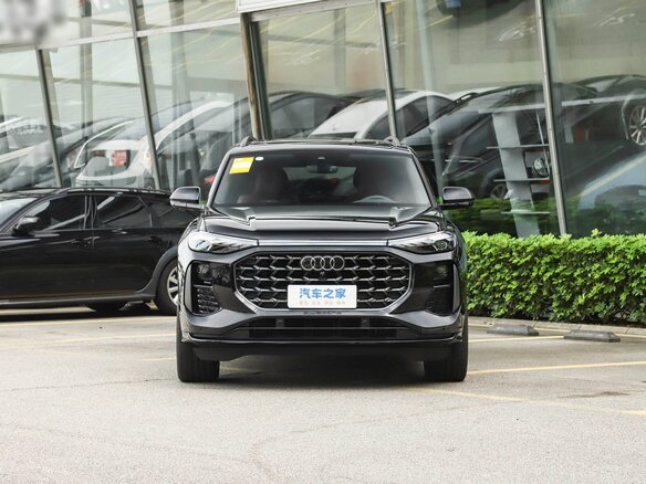 2026 Audi Q6 45 TFSI, чёрный, 5990000 рублей - вид 2