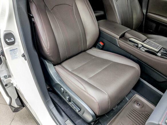 2021 Lexus RX 300 IV Рестайлинг, белый, 5999000 рублей - вид 25