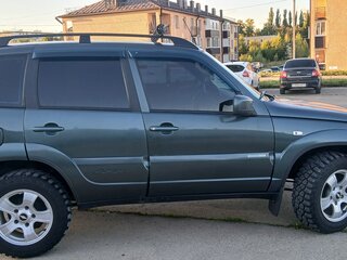 2013 Chevrolet Niva I Рестайлинг, зелёный, 700000 рублей, вид 4
