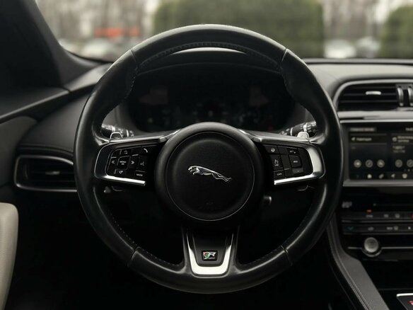2017 Jaguar F-Pace I, синий, 3199000 рублей - вид 16