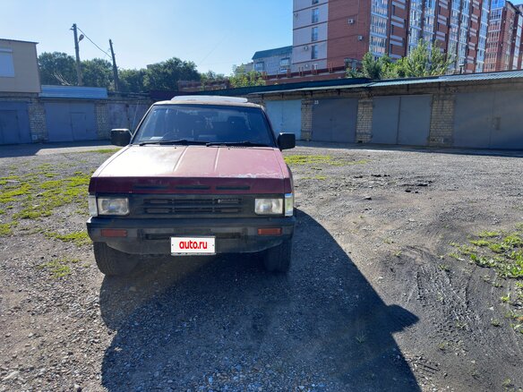 1991 Nissan Terrano I, красный, 510000 рублей - вид 1