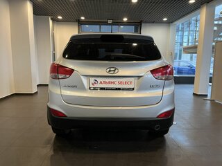 2010 Hyundai ix35 I, серебристый, 990000 рублей, вид 4