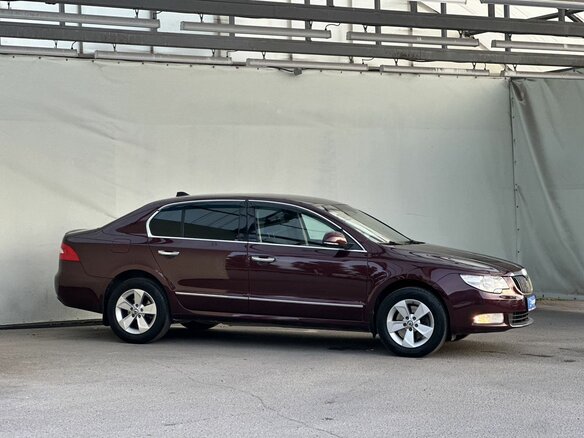 2012 Skoda Superb II, красный, 1090000 рублей - вид 7