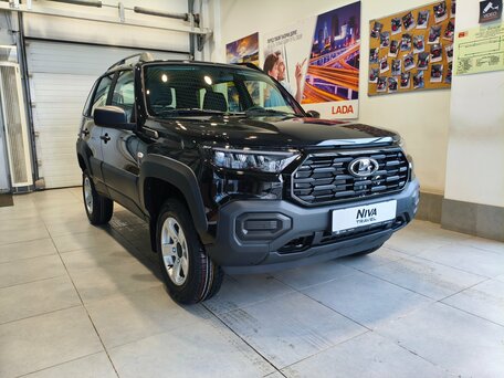 2026 Lada (ВАЗ) Niva Travel I Рестайлинг, чёрный, 1603000 рублей, вид 3