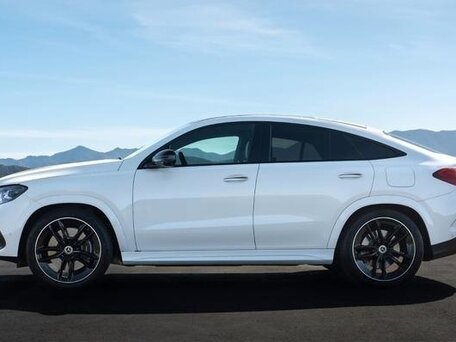 2026 Mercedes-Benz GLE Coupe 350 d II (C167) Рестайлинг 2, белый, 13700000 рублей, вид 3