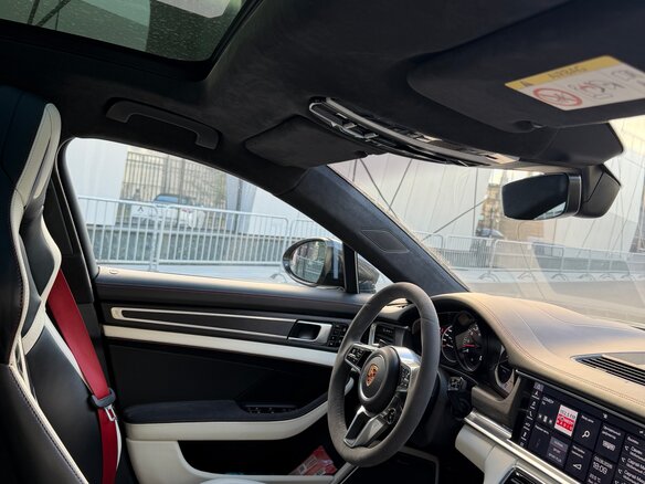 2019 Porsche Panamera GTS II, чёрный, 9500000 рублей - вид 3