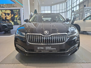 2025 Skoda Superb III Рестайлинг, чёрный, 4300000 рублей, вид 2