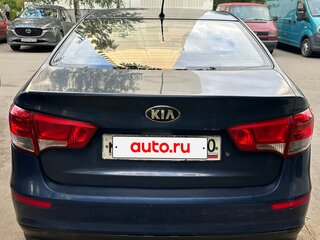2015 Kia Rio III Рестайлинг, синий, 450000 рублей, вид 3