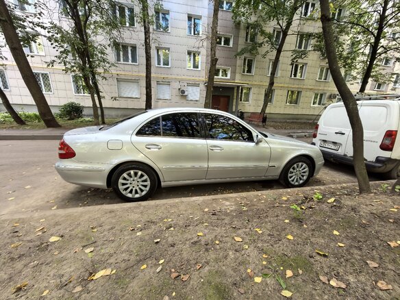 2002 Mercedes-Benz E-Класс 320 III (W211, S211), серый, 1000000 рублей - вид 5