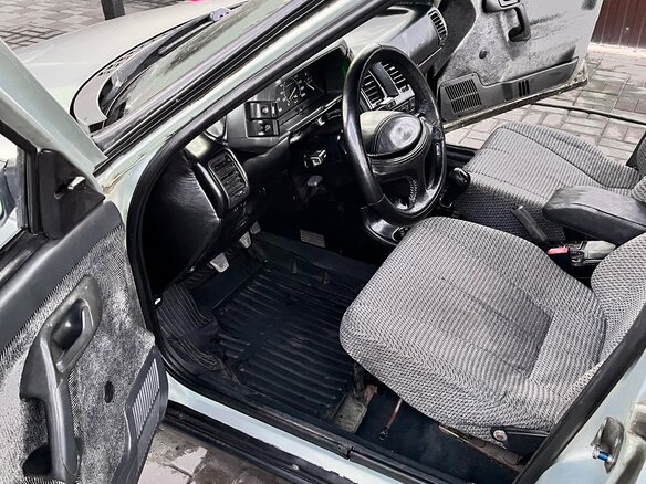 1999 Lada (ВАЗ) 2110, серебристый, 140000 рублей - вид 3