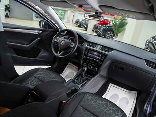 2020 Skoda Octavia III (A7) Рестайлинг, синий, 1990000 рублей, вид 5