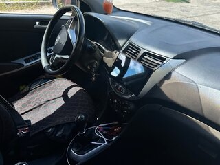 2011 Hyundai Solaris I, красный, 750000 рублей, вид 4