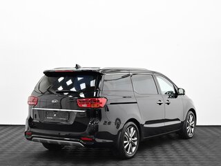 2018 Kia Carnival III, чёрный, 2349000 рублей, вид 2