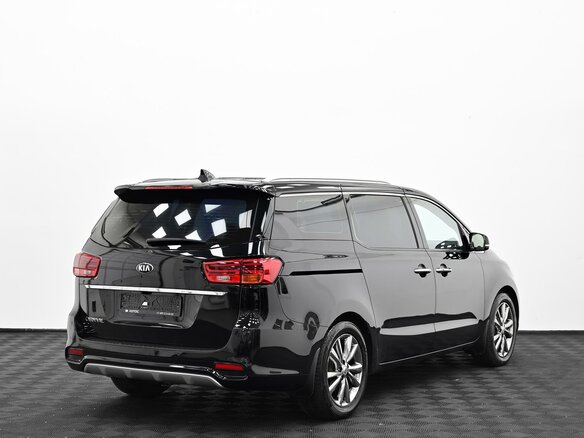 2018 Kia Carnival III, чёрный - вид 1