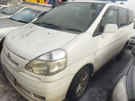 Nissan Serena II (C24)