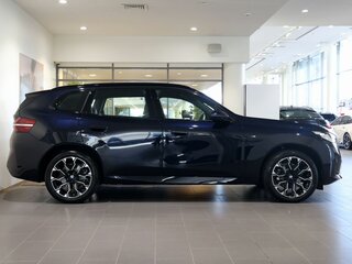2026 BMW X3 Long 30L xDrive IV (G45/G48), чёрный, 6970000 рублей, вид 4