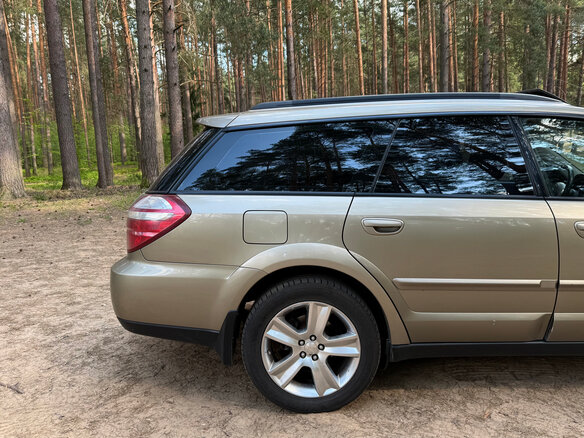2008 Subaru Outback III Рестайлинг, золотистый, 950000 рублей - вид 19