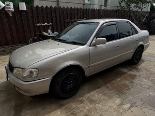 1997 Toyota Corolla VIII (E110) Рестайлинг, серебристый, 400000 рублей, вид 3