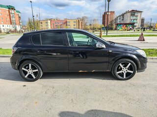 2011 Opel Astra H Рестайлинг, чёрный, 390000 рублей, вид 4