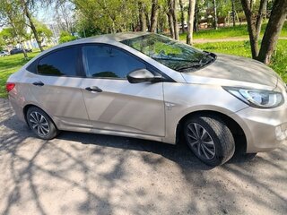 2012 Hyundai Solaris I, бежевый, 550000 рублей, вид 3