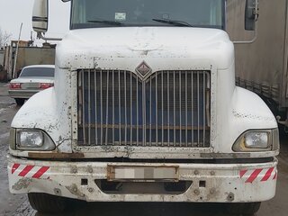 2002 International 9000 Series, белый, 1100000 рублей, вид 2