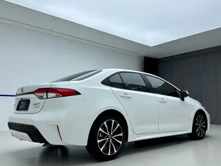 2022 Toyota Corolla Sporty XII (E210) Рестайлинг, чёрный, 1400000 рублей, вид 3