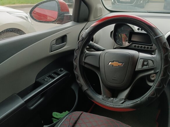 2012 Chevrolet Aveo II, красный, 650000 рублей - вид 10