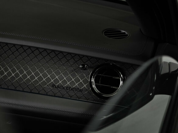 2025 Bentley Bentayga I Рестайлинг, чёрный, 45000000 рублей - вид 36