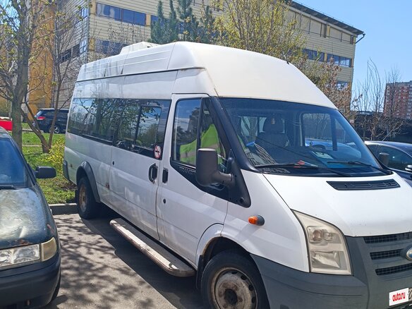 2008 Ford Transit, белый - вид 2