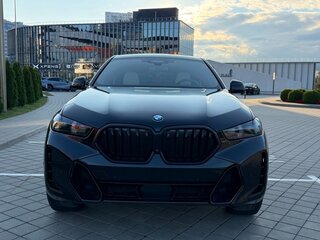 2023 BMW X6 40i III (G06) Рестайлинг, чёрный, 6350000 рублей, вид 3