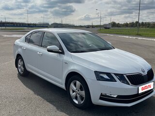 2019 Skoda Octavia III (A7) Рестайлинг, белый, 1820000 рублей, вид 2