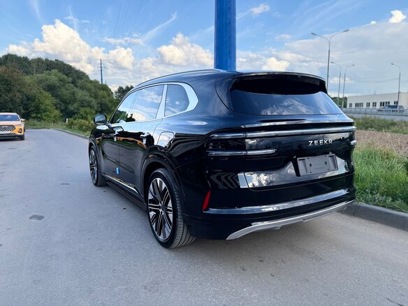 2026 Zeekr 8X 70 kWh, чёрный - вид 8